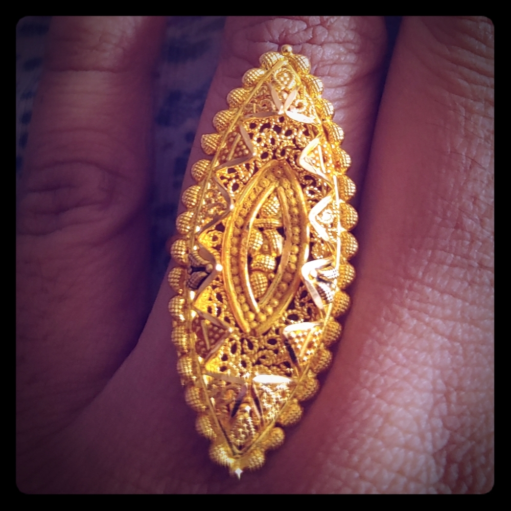 22ct solid gold Filigree Ring